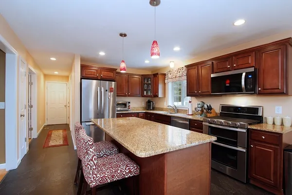 $699,950 | 35 Settlers Way, Bourne, MA 02532