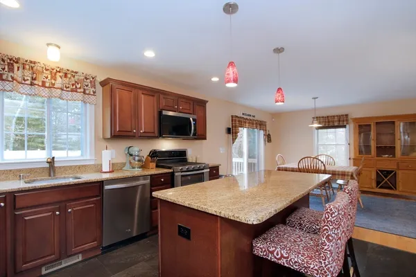 $699,950 | 35 Settlers Way, Bourne, MA 02532