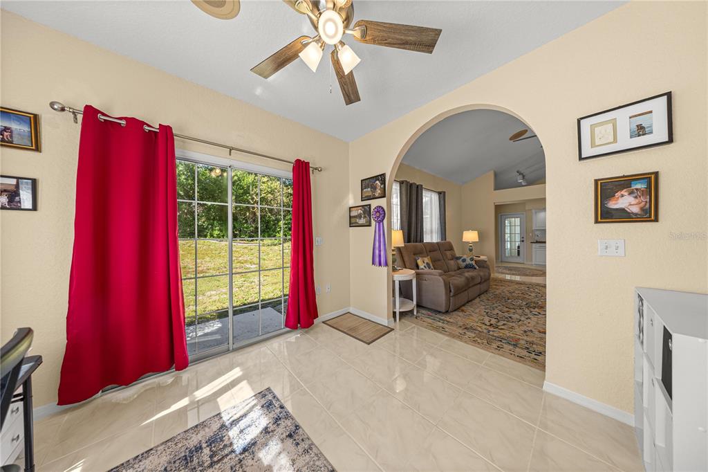 11594 Southwest 75th Circle Ocala, FL 34476 - Photo 8 of 40