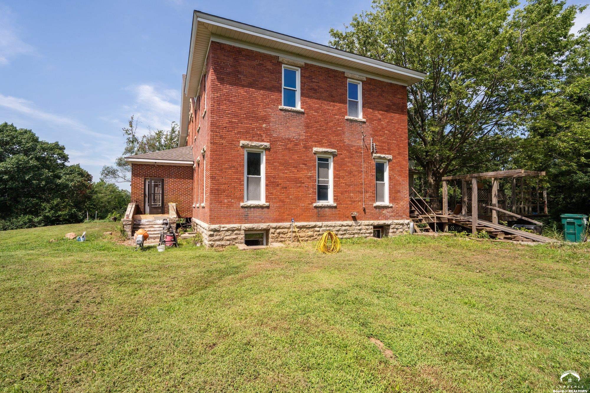 16010 Fairview Road Oskaloosa, KS 66066 - Photo 4 of 91