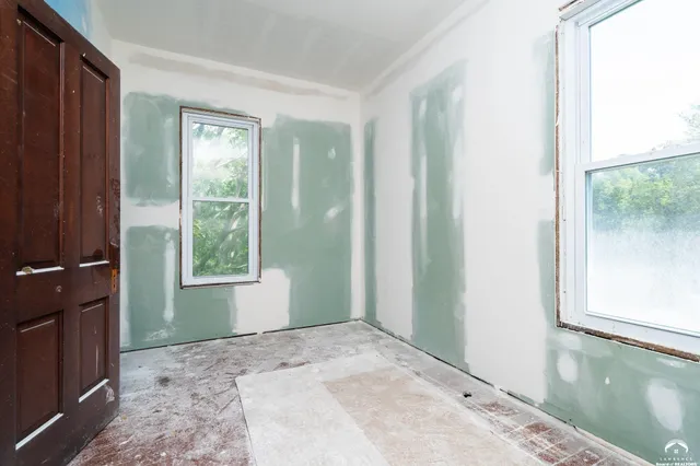 $575,000 | 16010 Fairview Road, Oskaloosa, KS 66066