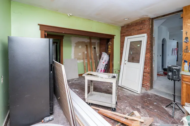 $575,000 | 16010 Fairview Road, Oskaloosa, KS 66066