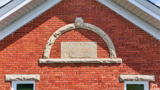 $575,000 | 16010 Fairview Road, Oskaloosa, KS 66066