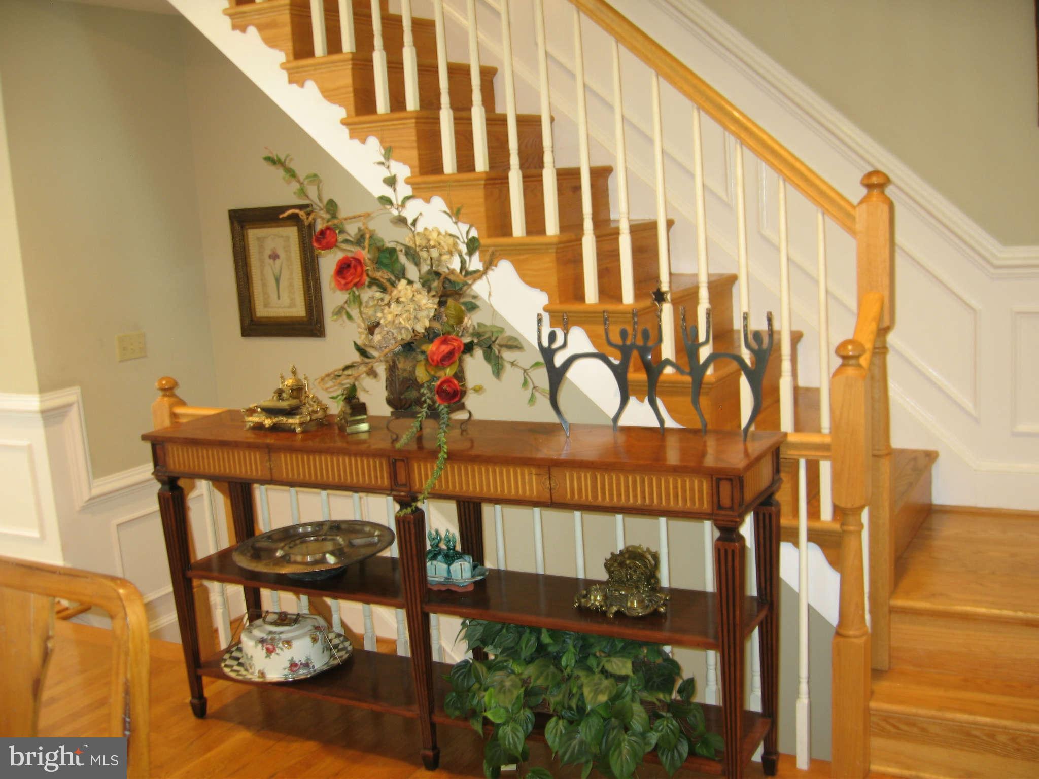 8004 Rising Ridge Road Bethesda, MD 20817 - Photo 13 of 30 View of Stair Ways