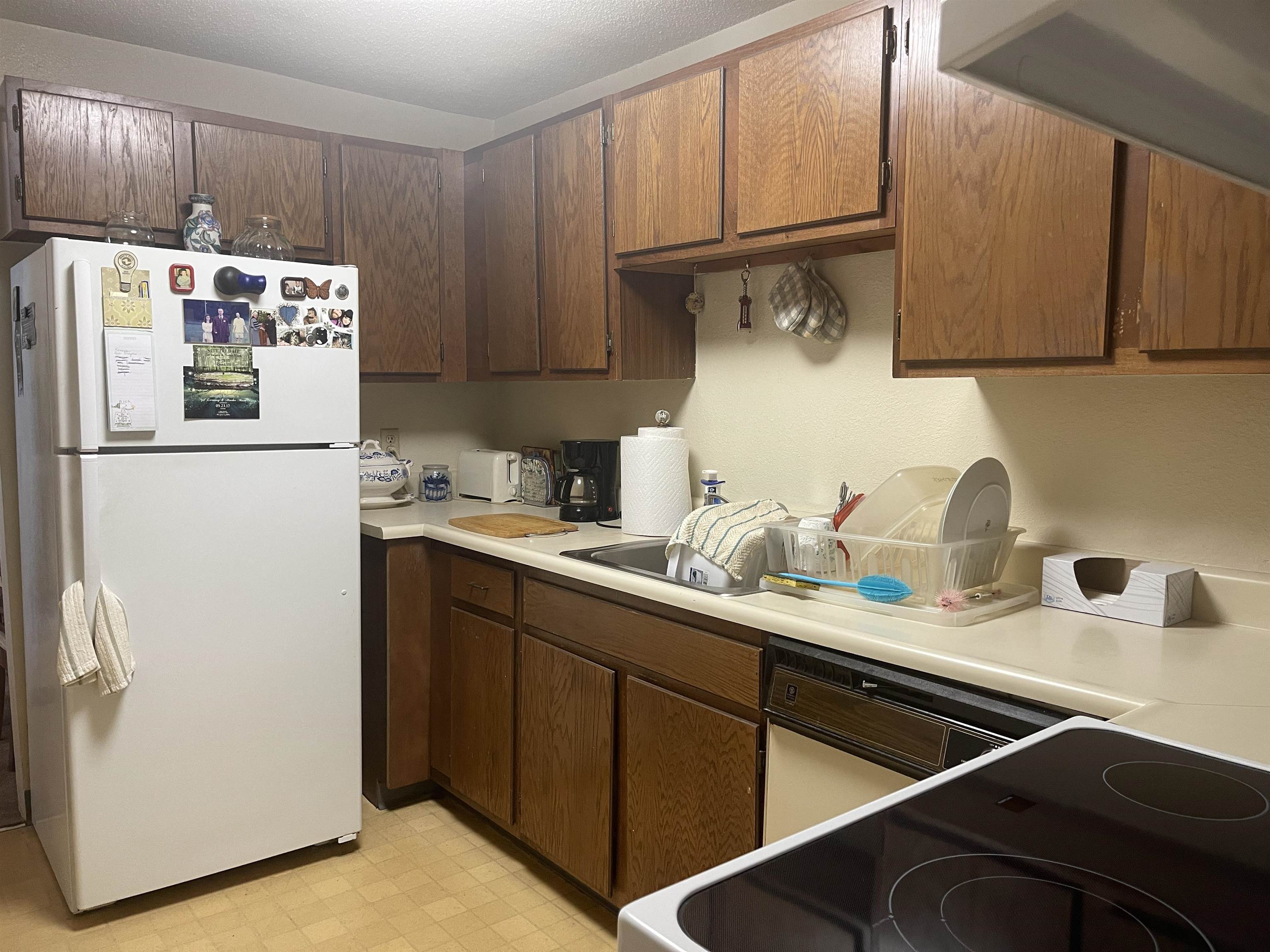 20 Wolf Road, Unit B18 Lebanon, NH 03766 - Photo 3 of 7