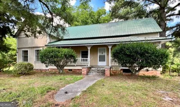 $235,000 | 1716 Hatch Parkway North, Baxley, GA 31513