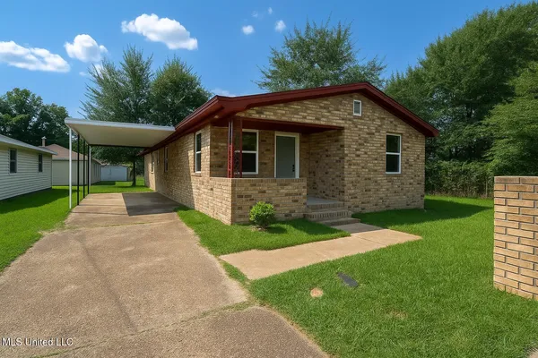 $49,900 | 139 Spain Drive, Grenada, MS 38901