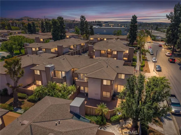 $315,000 | 1337 Massachusetts Avenue, Unit 204, Riverside, CA 92507