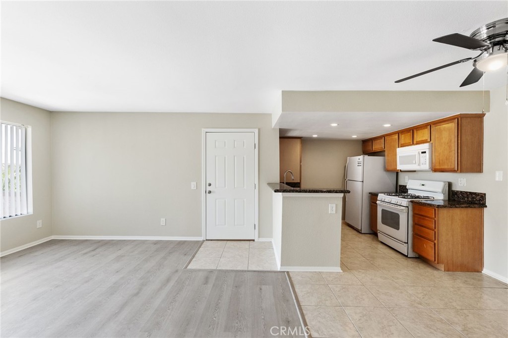 1337 Massachusetts Avenue, Unit 204 Riverside, CA 92507 - Photo 25 of 55