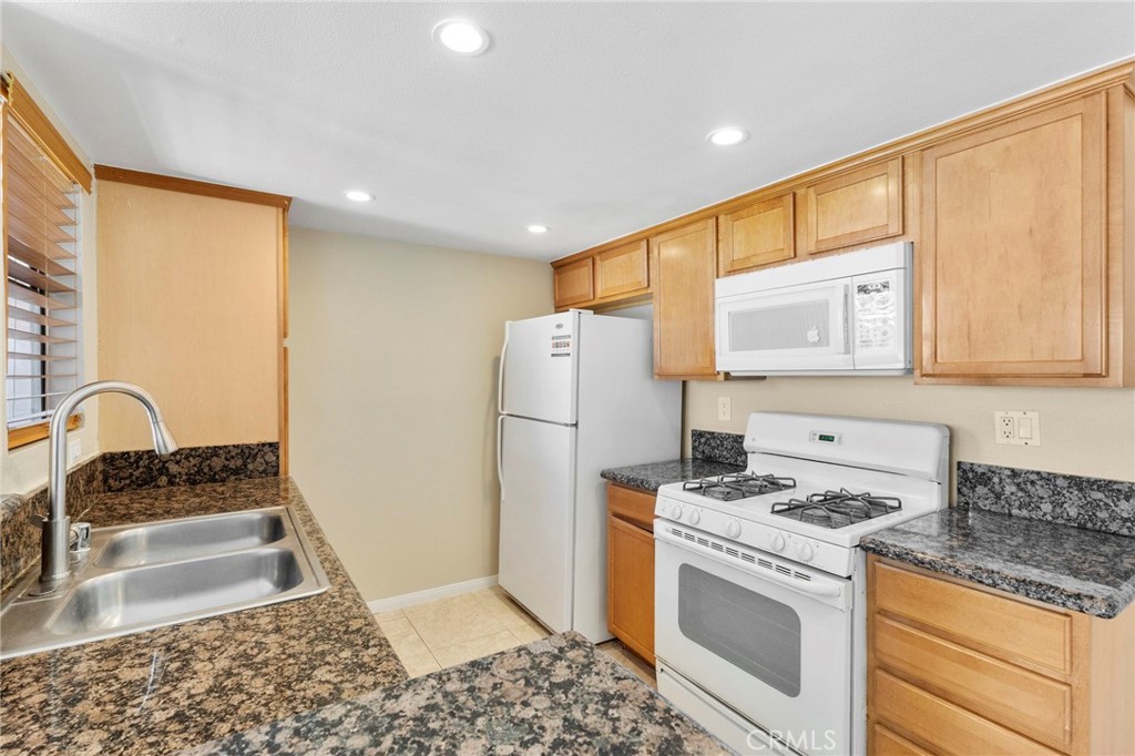 1337 Massachusetts Avenue, Unit 204 Riverside, CA 92507 - Photo 26 of 55