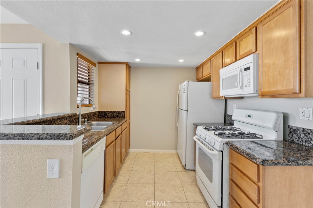 1337 Massachusetts Avenue, Unit 204 Riverside, CA 92507 - Photo 27 of 55