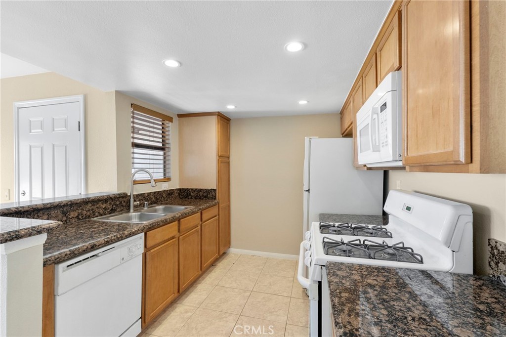 1337 Massachusetts Avenue, Unit 204 Riverside, CA 92507 - Photo 29 of 55