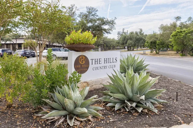 $950,000 | 50 Tiburon Drive, Austin, TX 78738