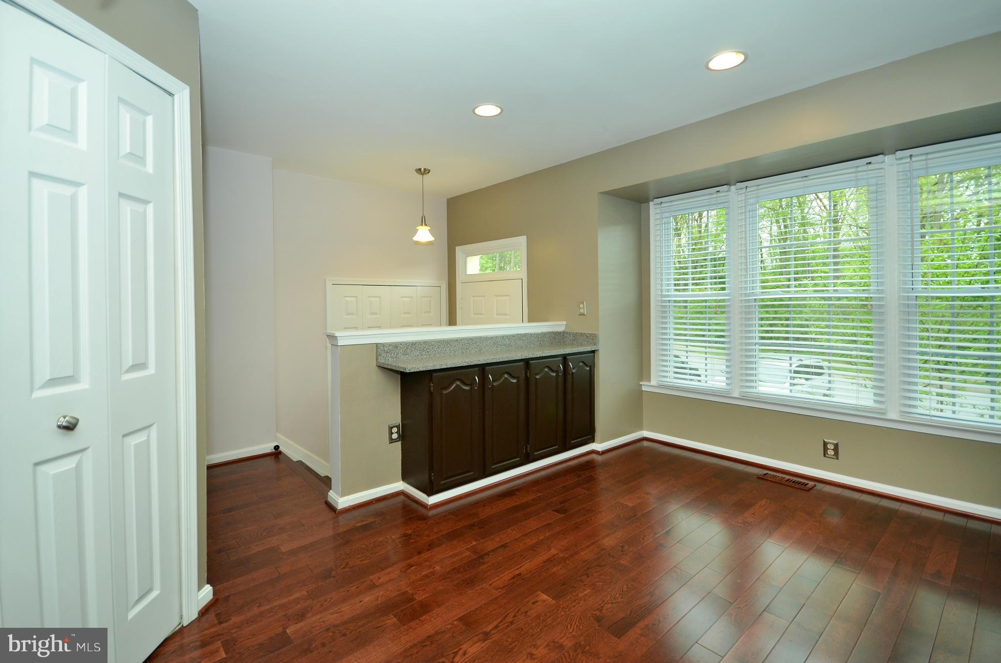936 Walnut Wood Road Cockeysville, MD 21030 - Photo 5 of 27 Eat in kitchen with hardwood floors
