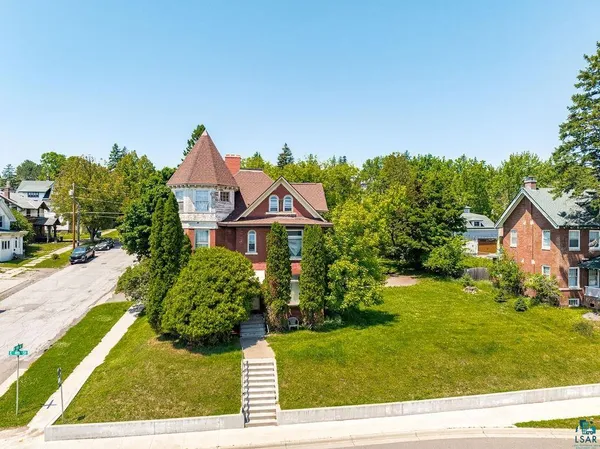 $314,900 | 1801 East 4th Street, Duluth, MN 55812