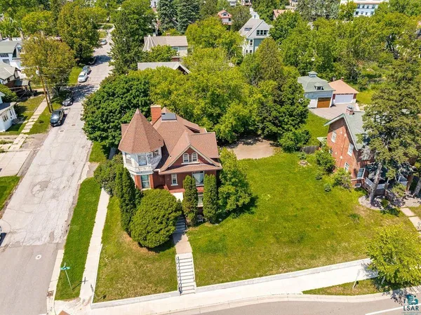 $314,900 | 1801 East 4th Street, Duluth, MN 55812