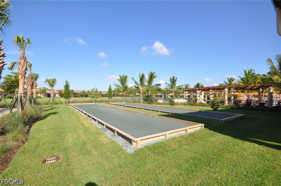 9727 Acqua Court, Unit 433 Naples, FL 34113 - Photo 40 of 43 Gallery Image 40
