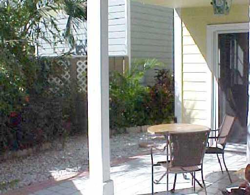 5278 Park Pl Circle Boca Raton, FL 33486 - Photo 3 of 4 Fairfield Patio