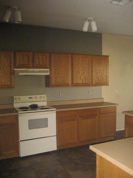 952 South Racine Lane Gilbert, AZ 85296 - Photo 3 of 14 Kitchen