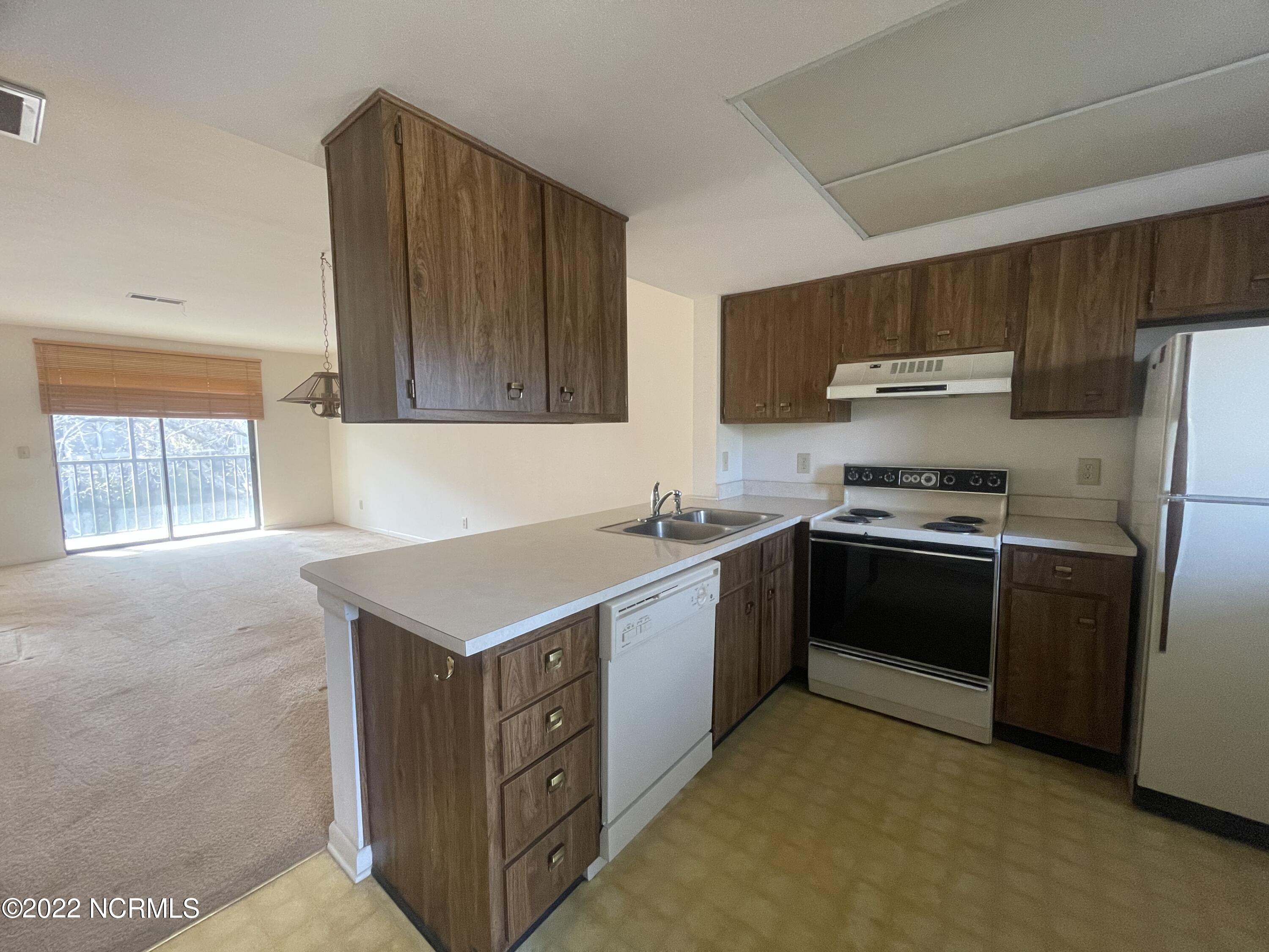 4575 Holly Tree Road Wilmington, NC 28412 - Photo 5 of 13 IMG_3878