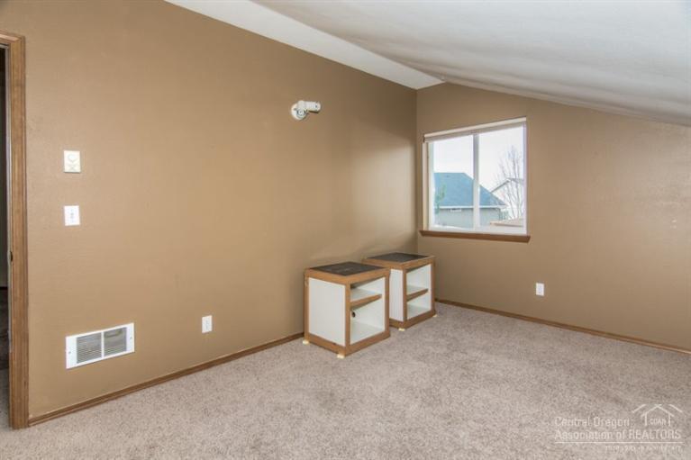 3017 Northeast Raleigh Court Bend, OR 97701 - Photo 17 of 25 Additional Photo