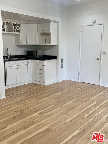 $4,950 | 15237 Del Gado Drive, Sherman Oaks, CA 91403