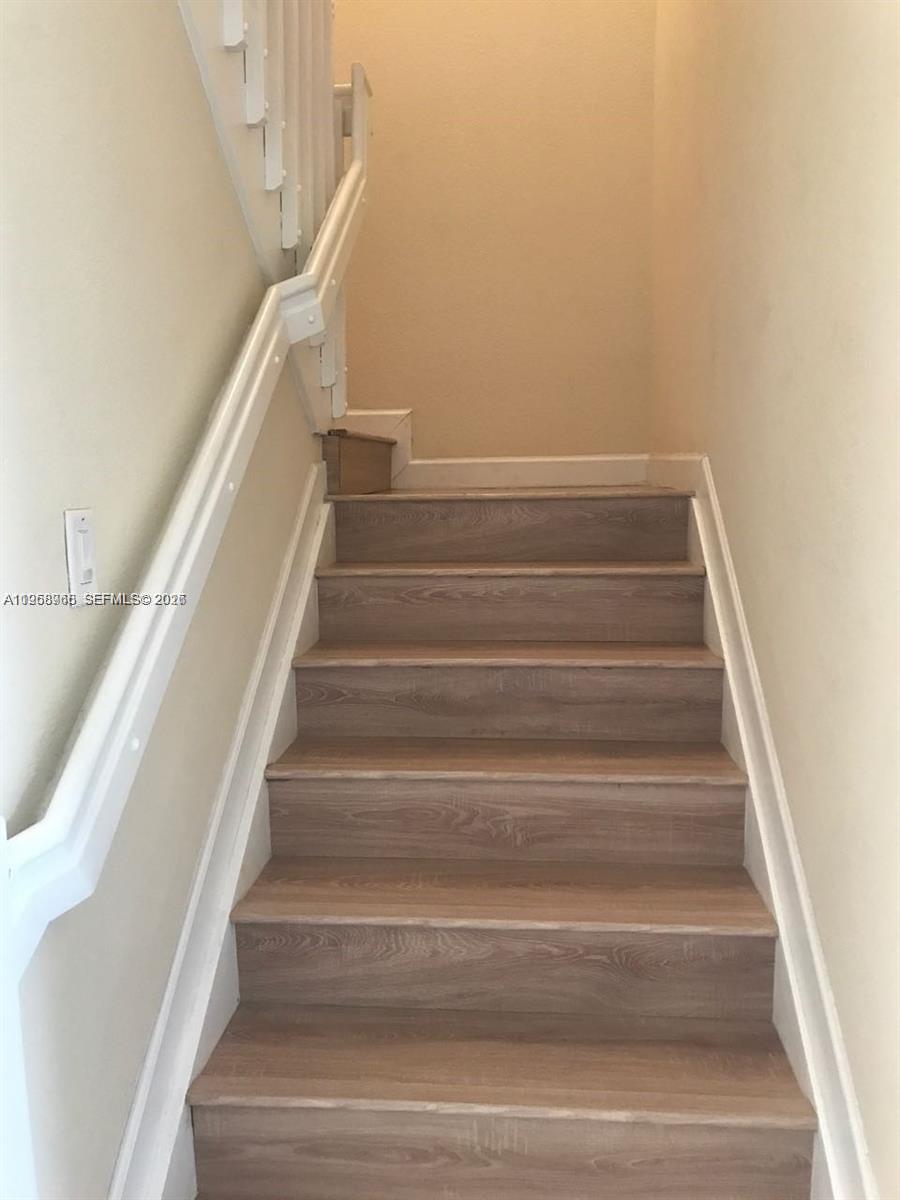 17525 Southwest 153rd Path Miami, FL 33187 - Photo 6 of 18