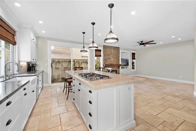 $7,500 | 802 Carnaros, San Clemente, CA 92672