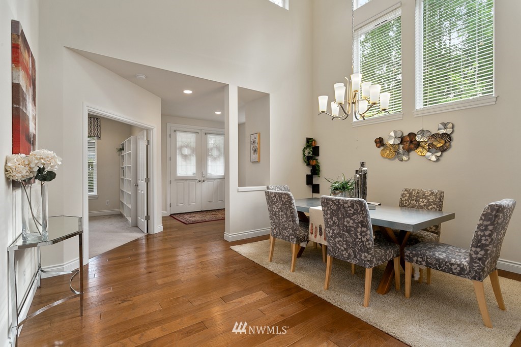 16204 Southeast 140th Street Renton, WA 98059 - Photo 3 of 33 Gallery Image 3