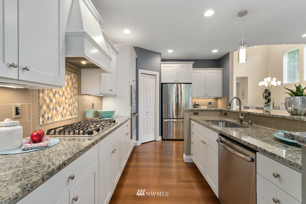 16204 Southeast 140th Street Renton, WA 98059 - Photo 8 of 33 Gallery Image 8