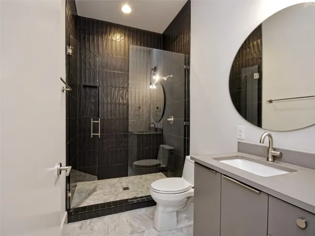 $889,000 | 6005 Woodrow Avenue, Austin, TX 78757