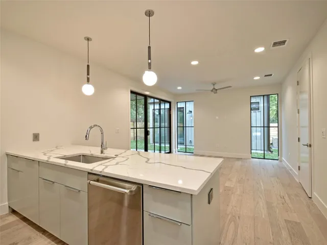 $889,000 | 6005 Woodrow Avenue, Austin, TX 78757
