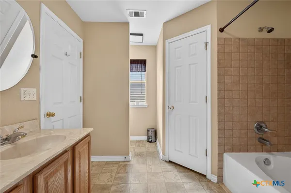 $390,000 | 8407 Shaw Road, Rogers, TX 76569