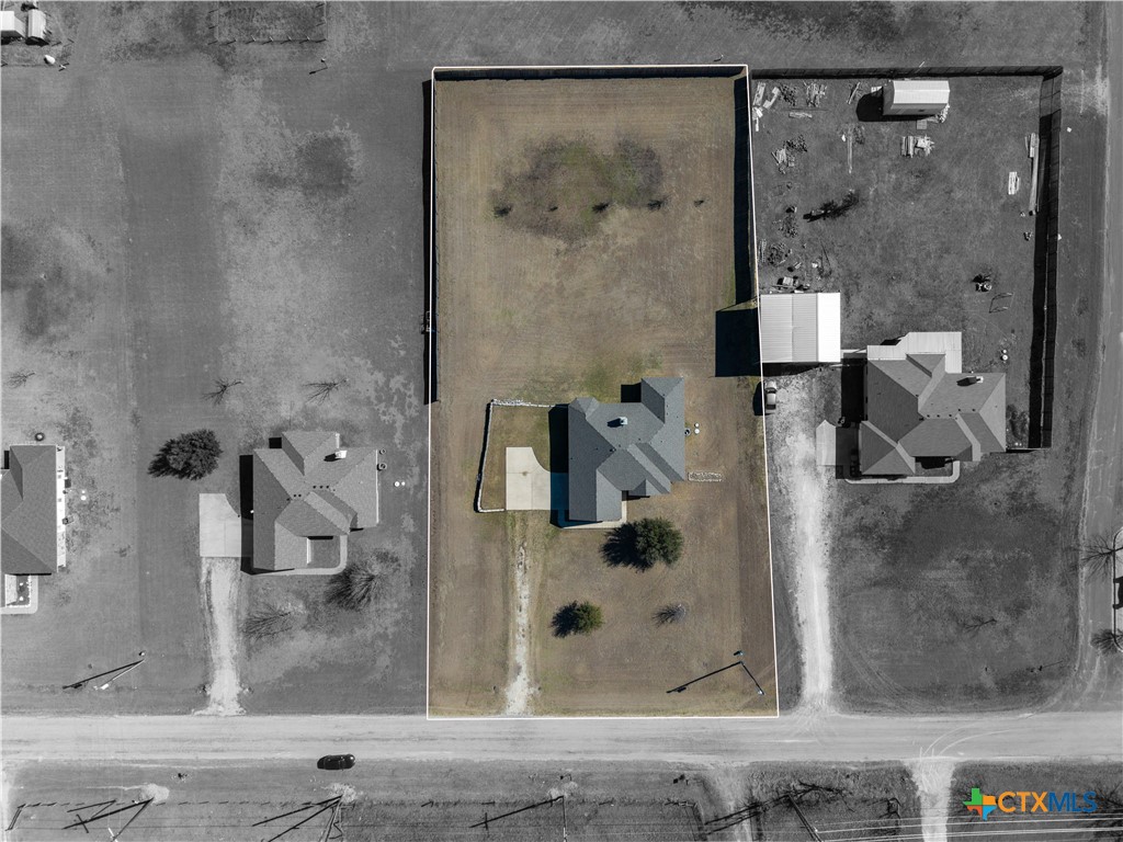 8407 Shaw Road Rogers, TX 76569 - Photo 24 of 25 view of a bathroom