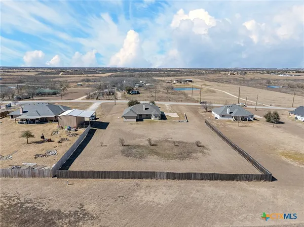 $390,000 | 8407 Shaw Road, Rogers, TX 76569