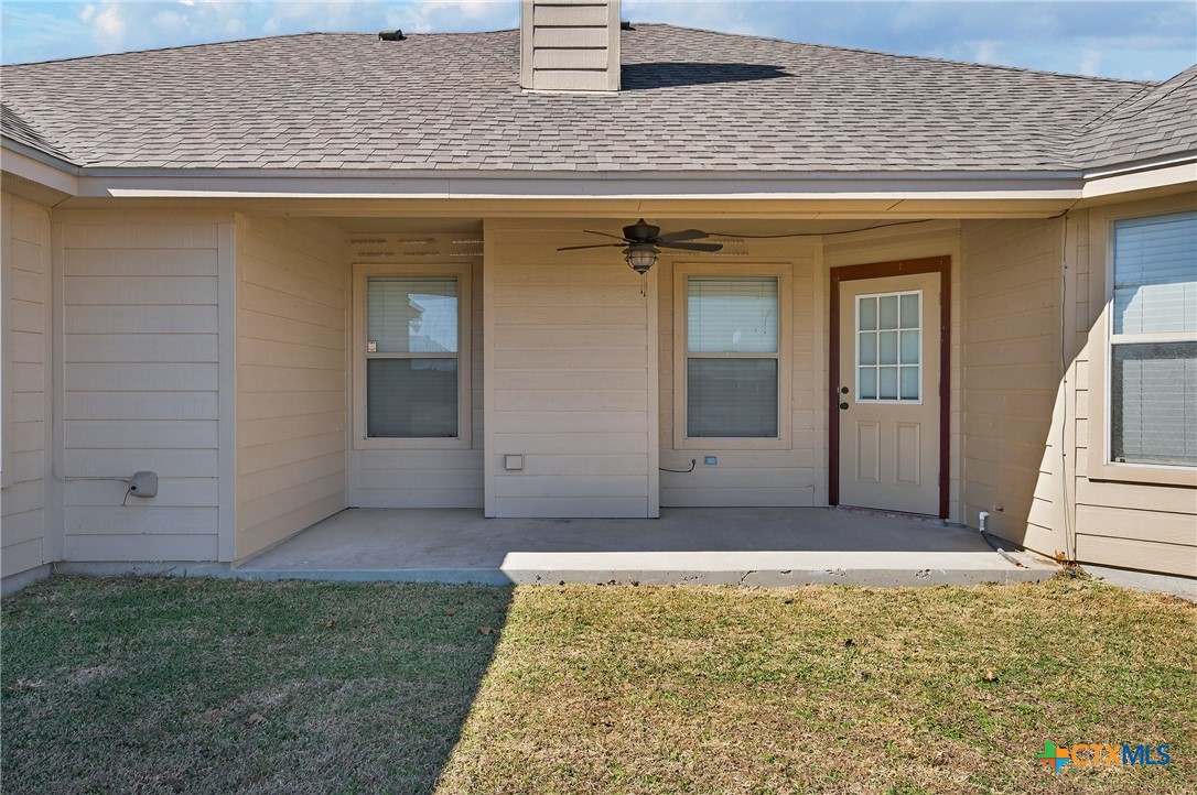8407 Shaw Road Rogers, TX 76569 - Photo 6 of 25 front view of a house