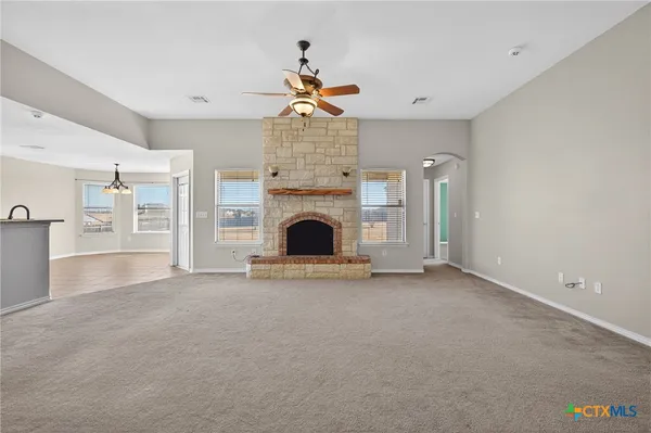 $390,000 | 8407 Shaw Road, Rogers, TX 76569