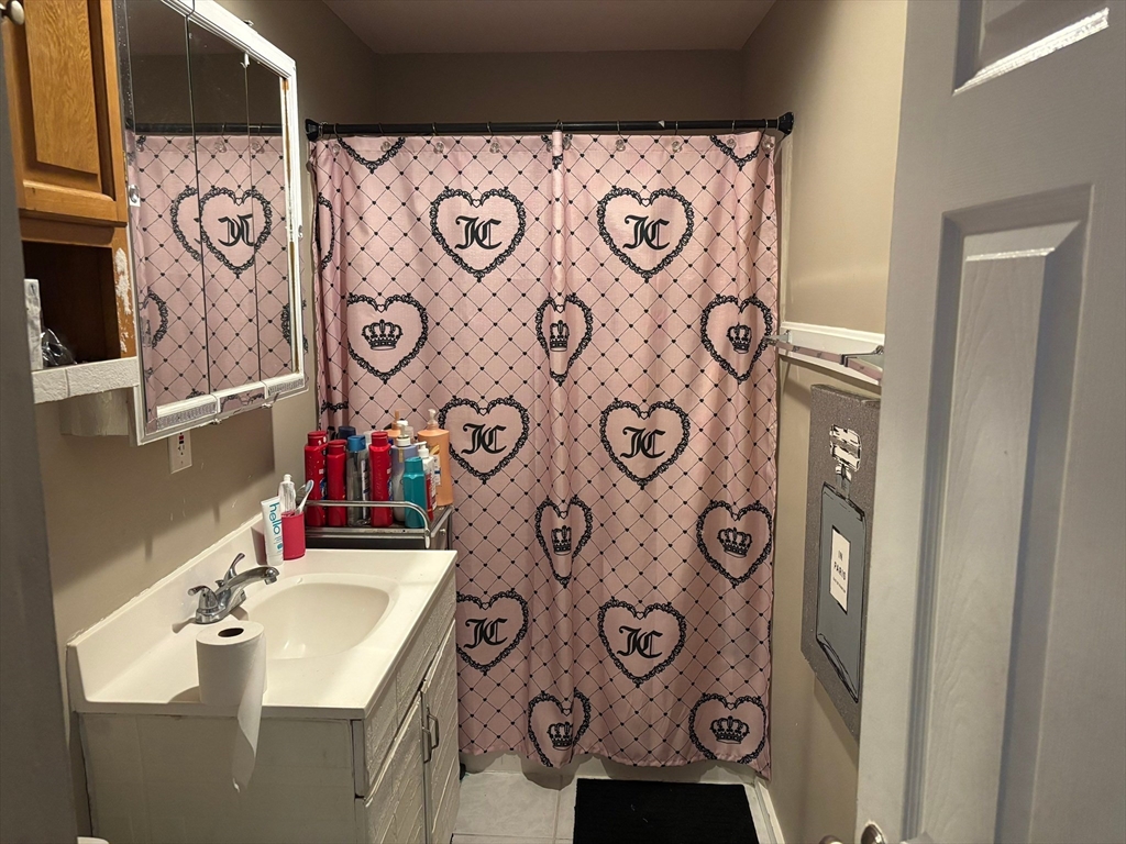 31 South Stowell Street, Unit 1R Worcester, MA 01604 - Photo 11 of 24