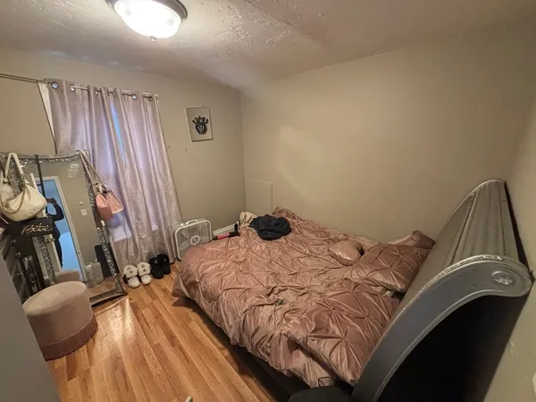 $1,995 | 31 South Stowell Street, Unit 1R, Worcester, MA 01604