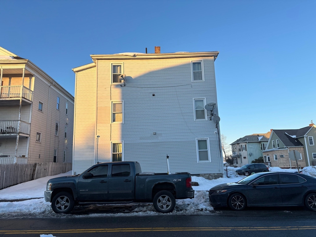 31 South Stowell Street, Unit 1R Worcester, MA 01604 - Photo 8 of 24