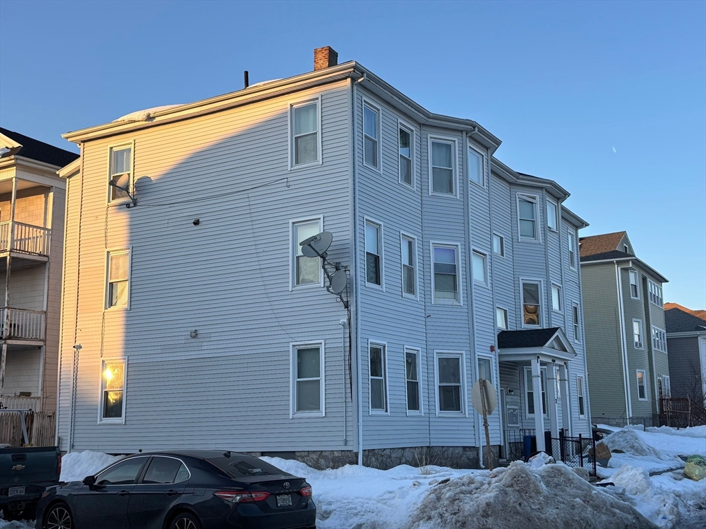 31 South Stowell Street, Unit 1R Worcester, MA 01604 - Photo 9 of 24