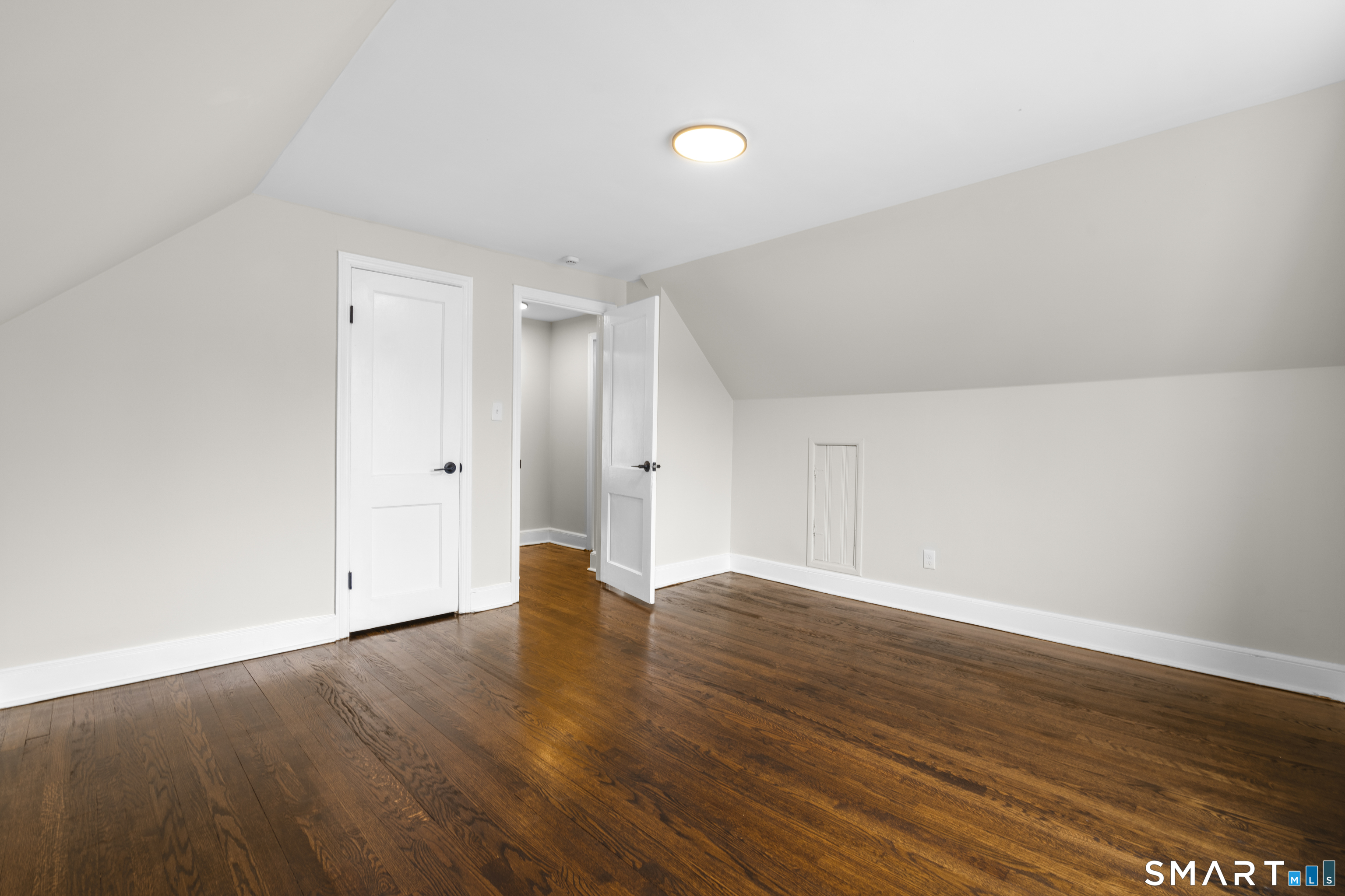 131 Chester Street Hamden, CT 06514 - Photo 28 of 36