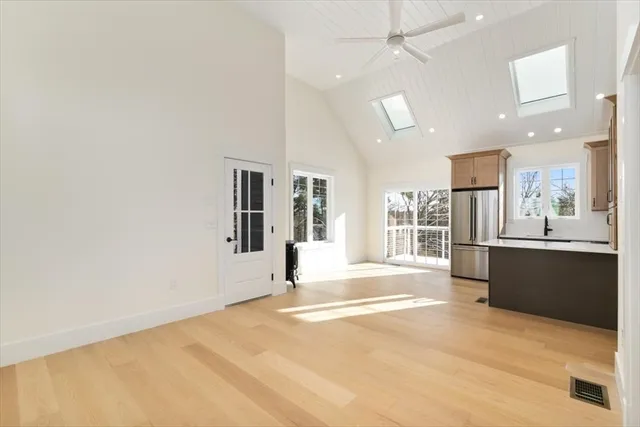 $3,500 | 639 East Broadway, Unit A, Haverhill, MA 01830