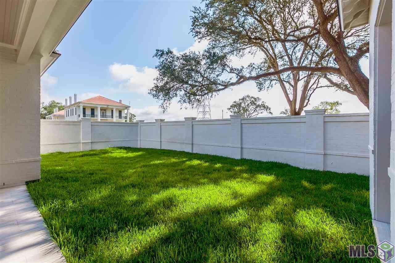 741 Goodridge Way Baton Rouge, LA 70806 - Photo 3 of 18