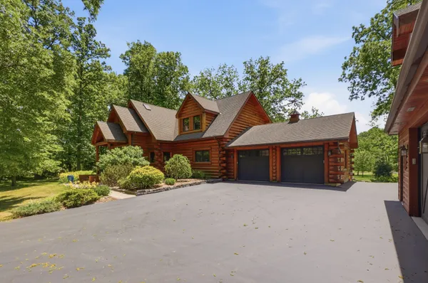 $1,750,000 | 34025 Venice Park Road, Summit, WI 53018