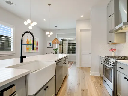 $859,000 | 3900 Vantage Drive, Unit 135, Austin, TX 78731