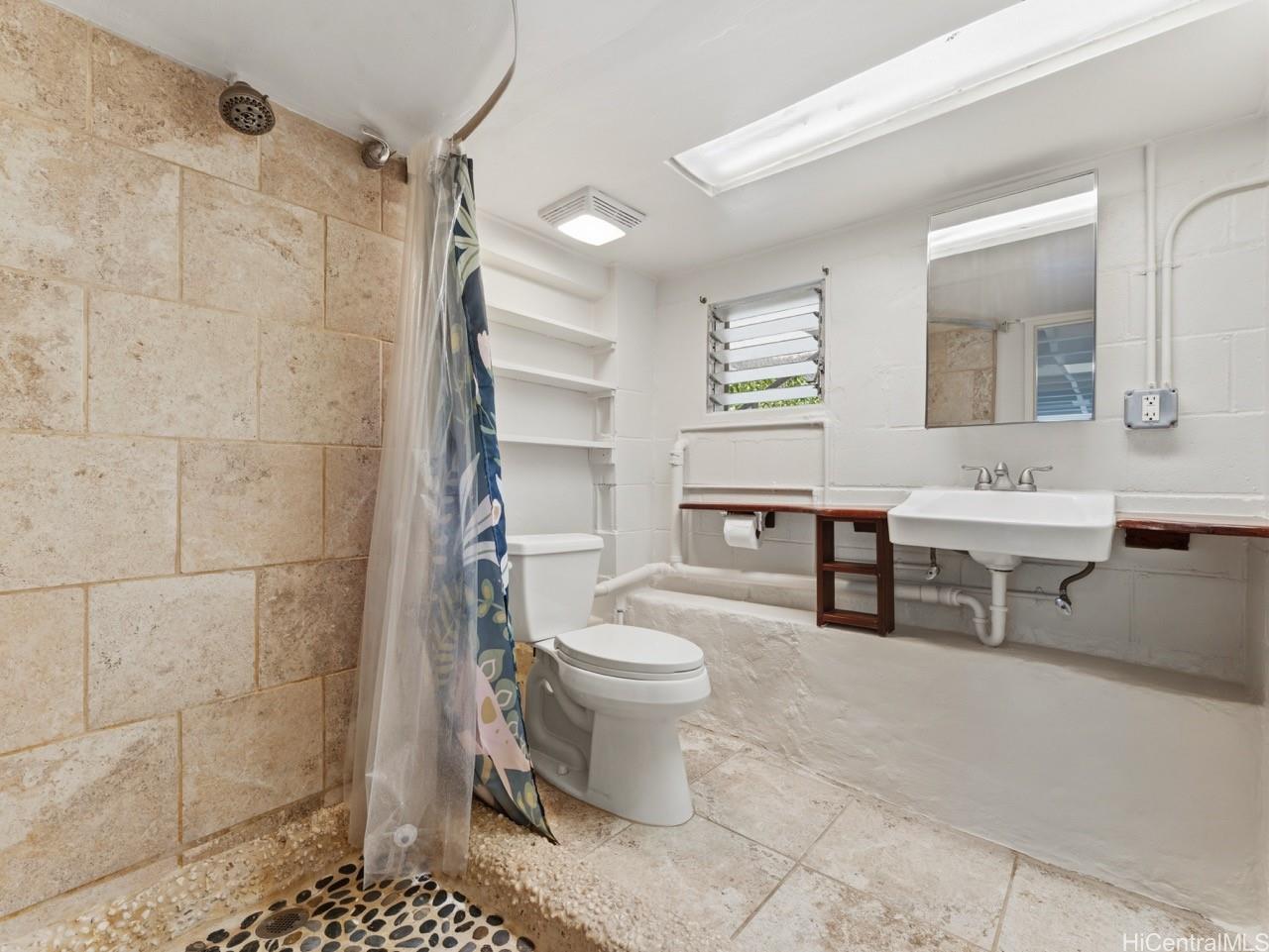 3470 Kalua Road Honolulu, HI 96816 - Photo 13 of 25 Gallery Image 13