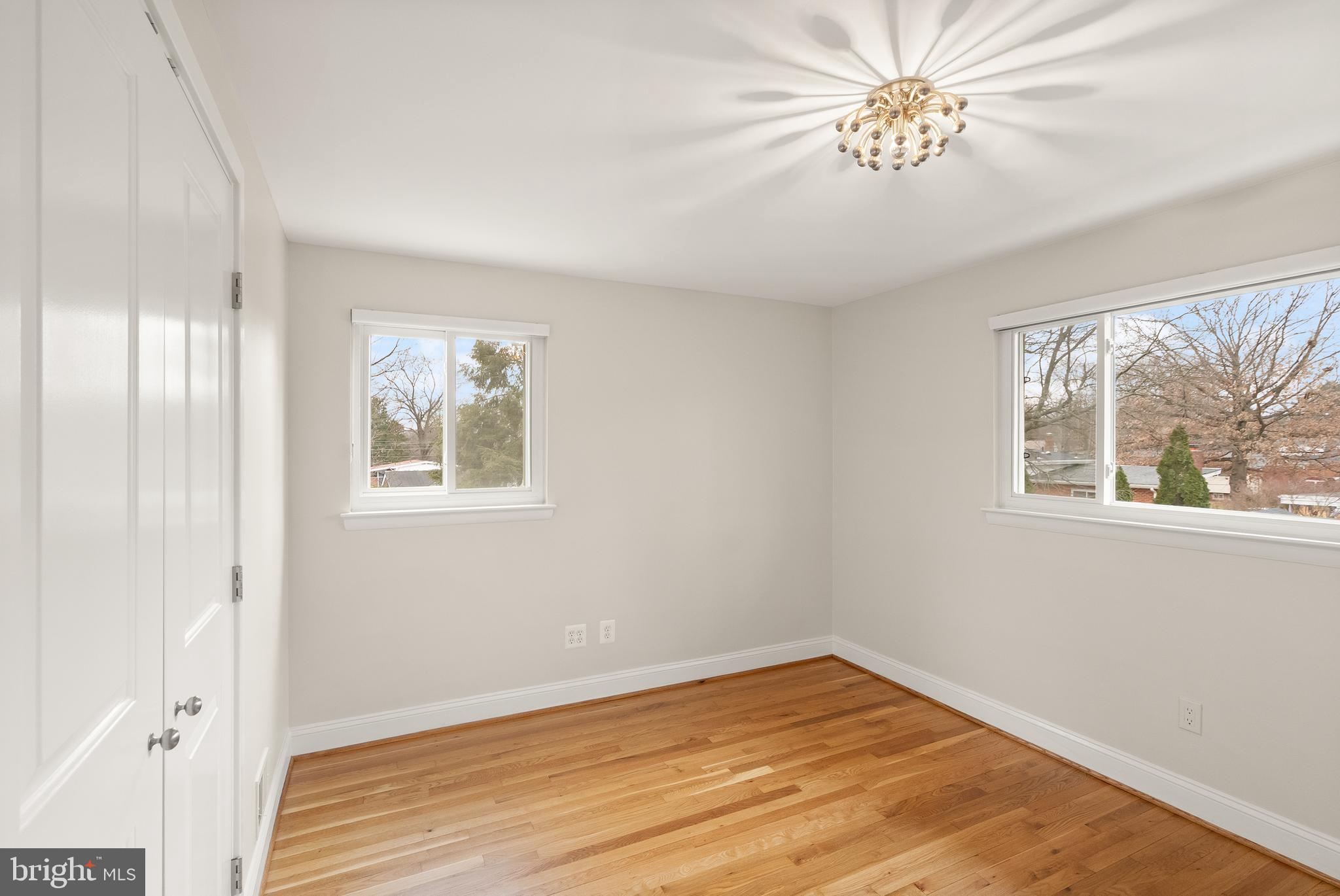 5004 Regency Place Alexandria, VA 22304 - Photo 17 of 36 a view of empty room with window