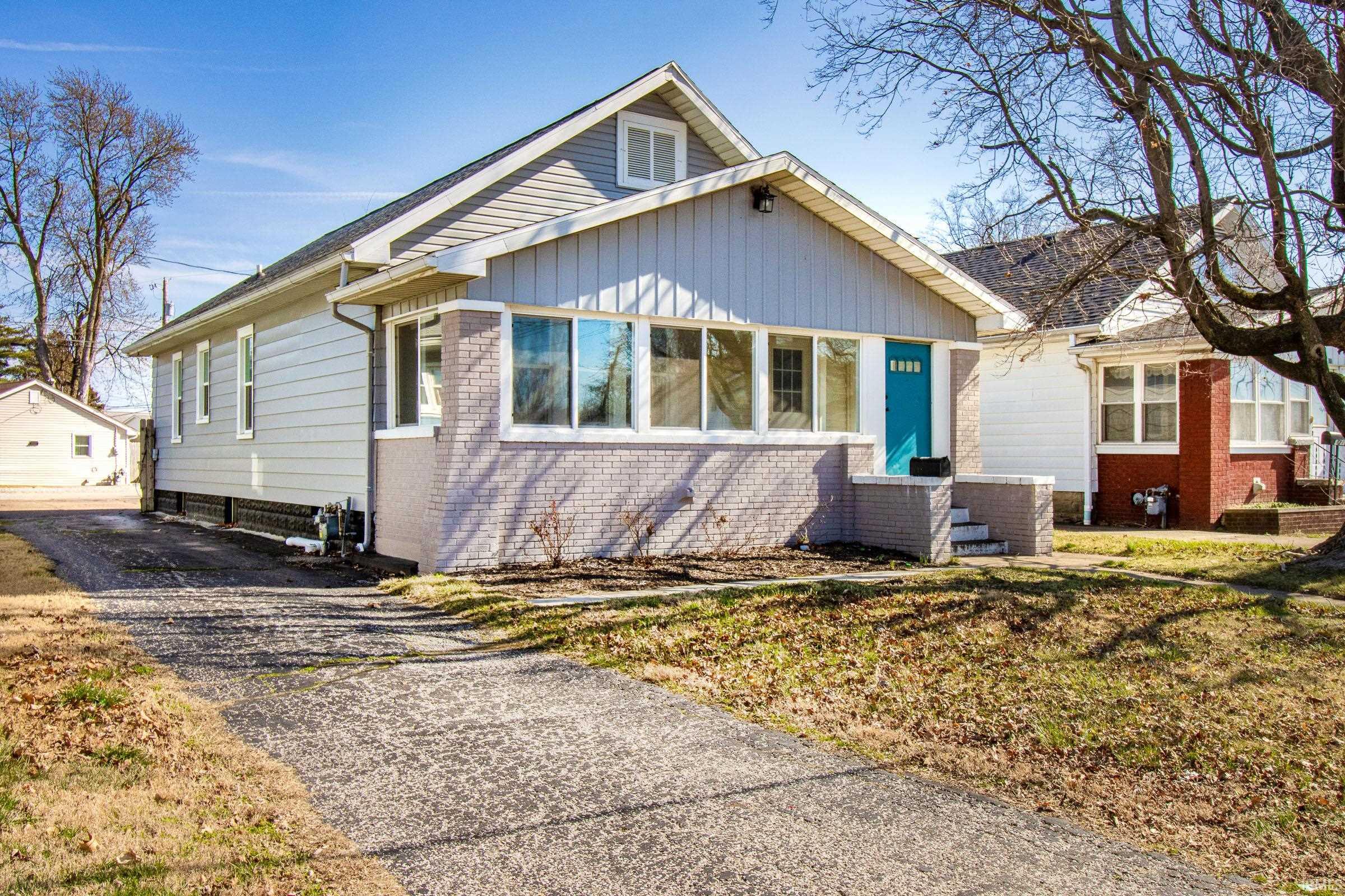 2013 Stringtown Road Evansville, IN 47711 - Photo 2 of 23