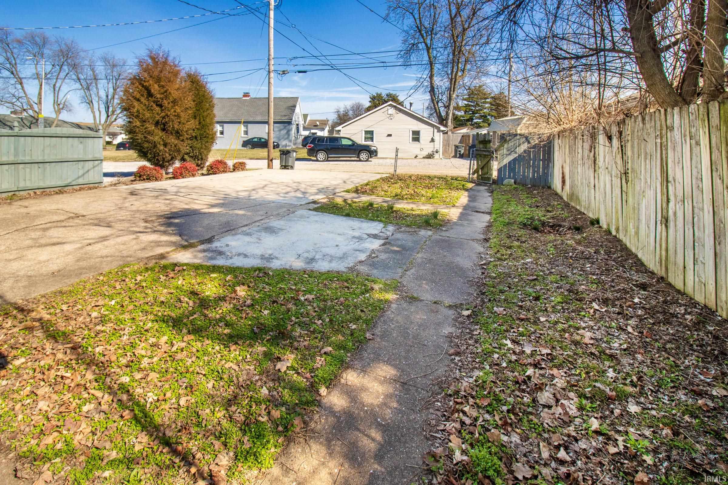 2013 Stringtown Road Evansville, IN 47711 - Photo 23 of 23